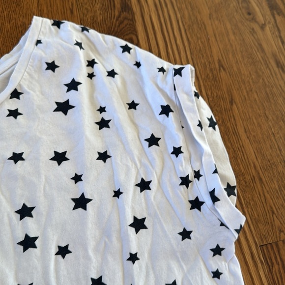 Zara Women’s White and Black Star Print T-Shirt Size Small - Picture 3 of 6